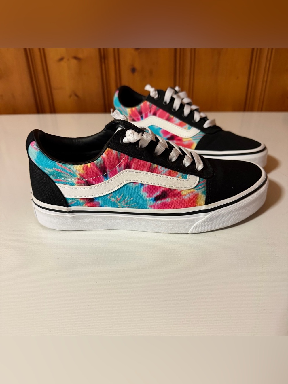 Vans Old Skool Tie-Dye‎ Sneakers - Black, Turquoise & Pink Womens 6.5